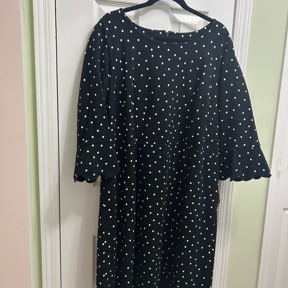 Talbots Black and White Polka Dot Long Sleeve Dress with scalloped hem and sle